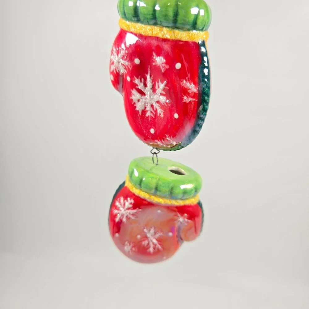 NICE‎ Radko Holiday Celebrations Hanging Mittens Ornament Vintage 2005